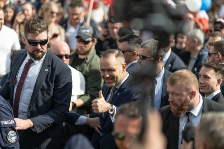 Dziesiątki tysięcy za życiem. Prezydent dołączył do Marszu w samym sercu Warszawy